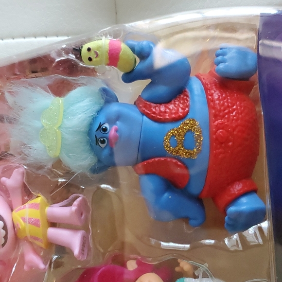 DreamWorks Trolls World Tour Collectible - Picture 5 of 9